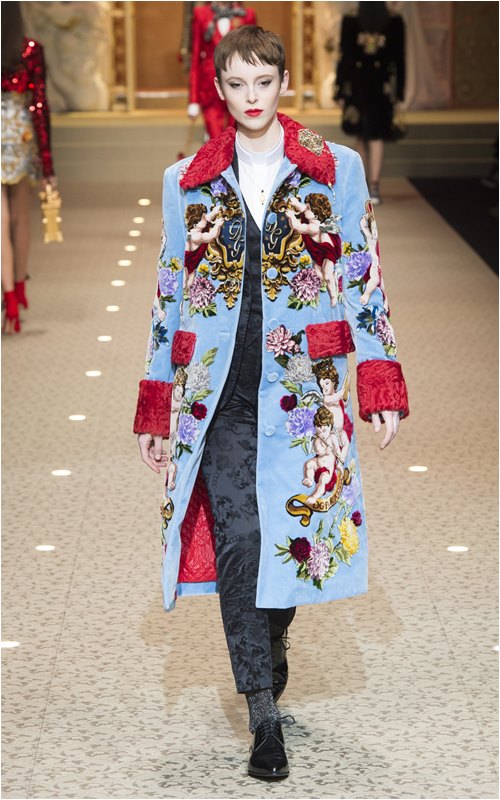 Cả Milan choáng ngợp với những nữ thần Dolce & Gabbana Cả Milan choáng ngợp với những nữ thần Dolce & Gabbana